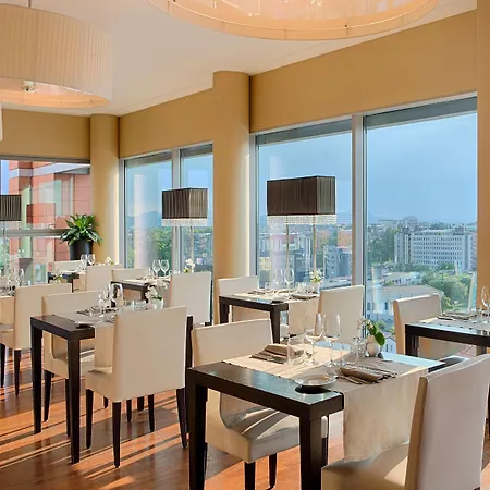 Hotel Savhotel Mantegna 4*