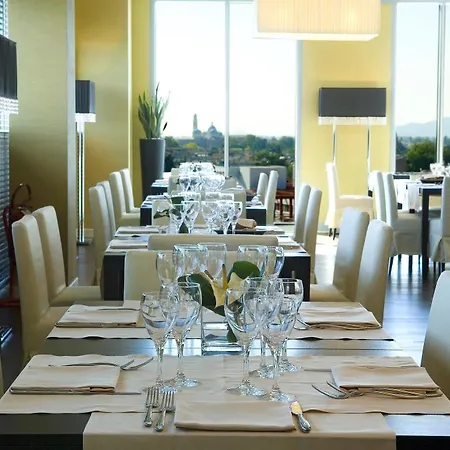 Savhotel Mantegna 4*